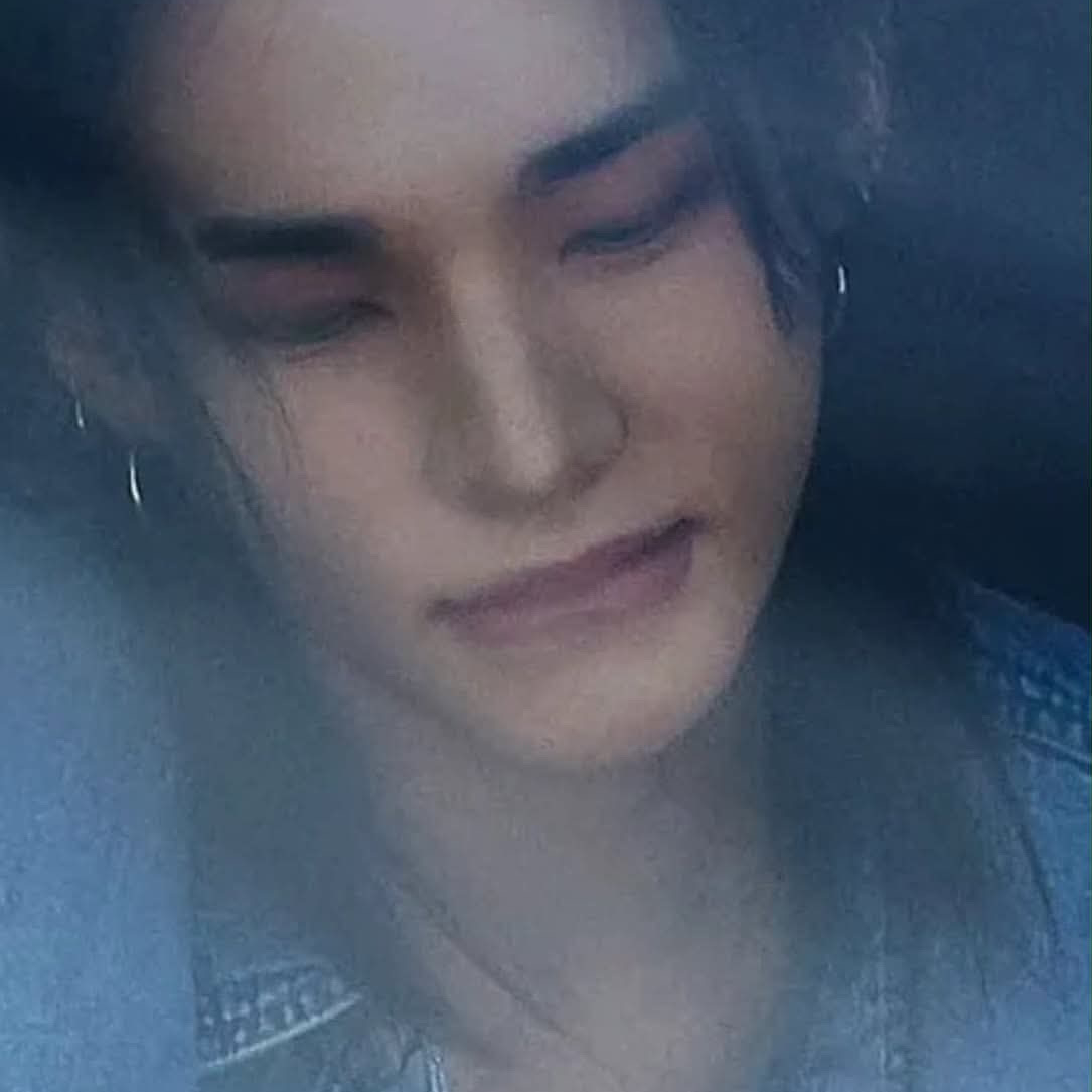 Latest photo of Hyunjin (Stray Kids)