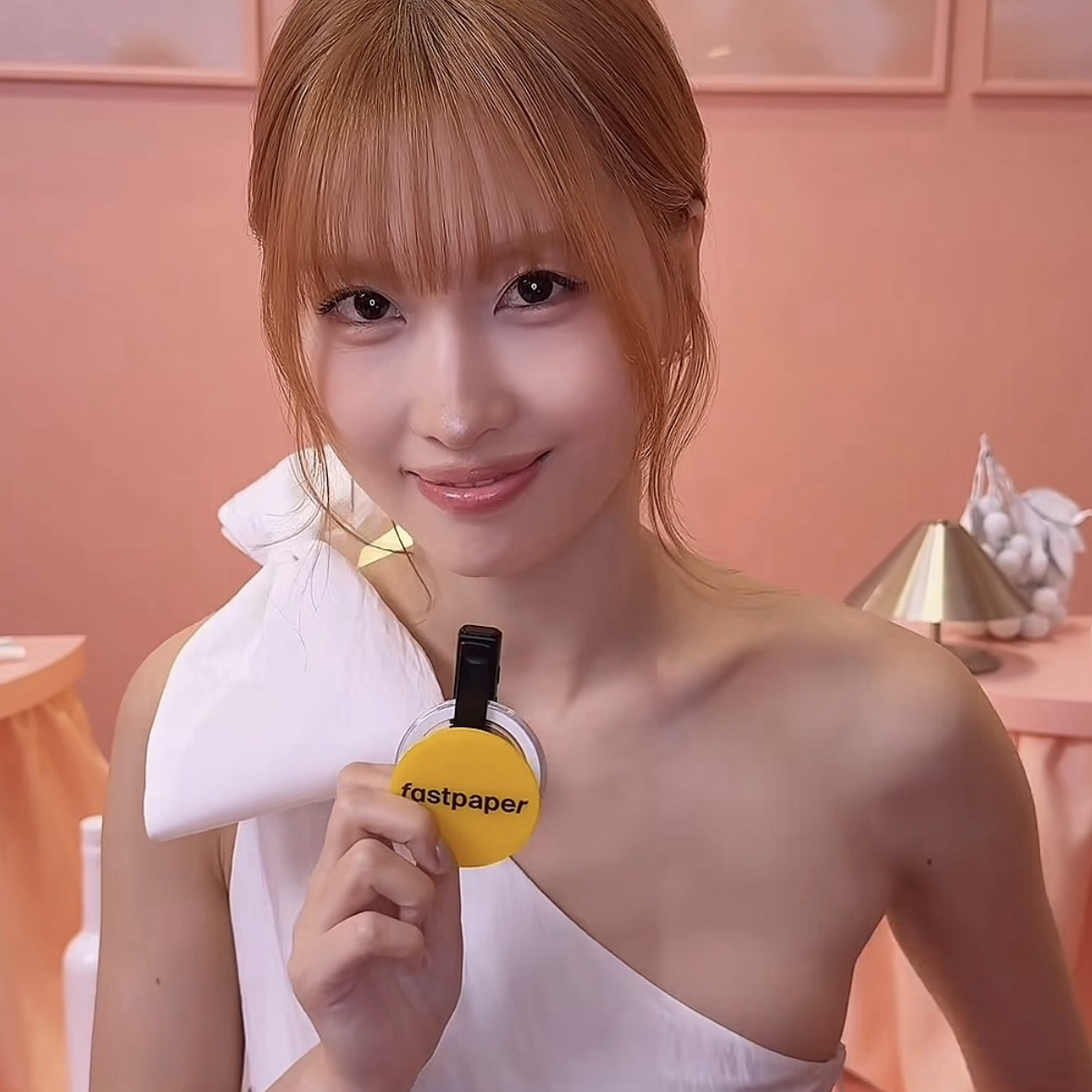 Momo (TWICE)的幕後花絮