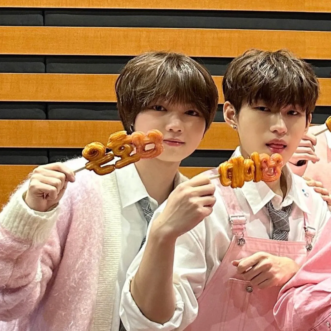 A moment captured by YOUNITE's fan