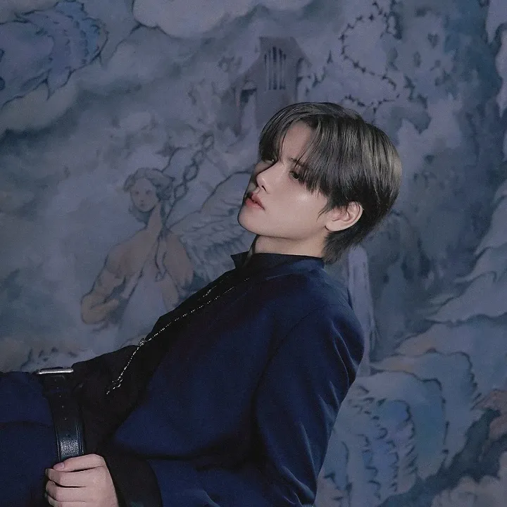 Behind-the-scenes cut of Minhee (CRAVITY)