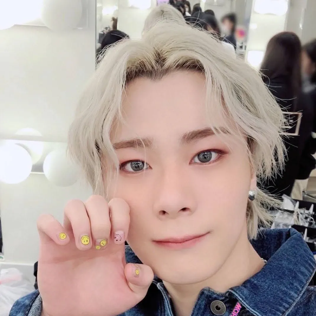 A moment captured by Moonbin (ASTRO)'s fan