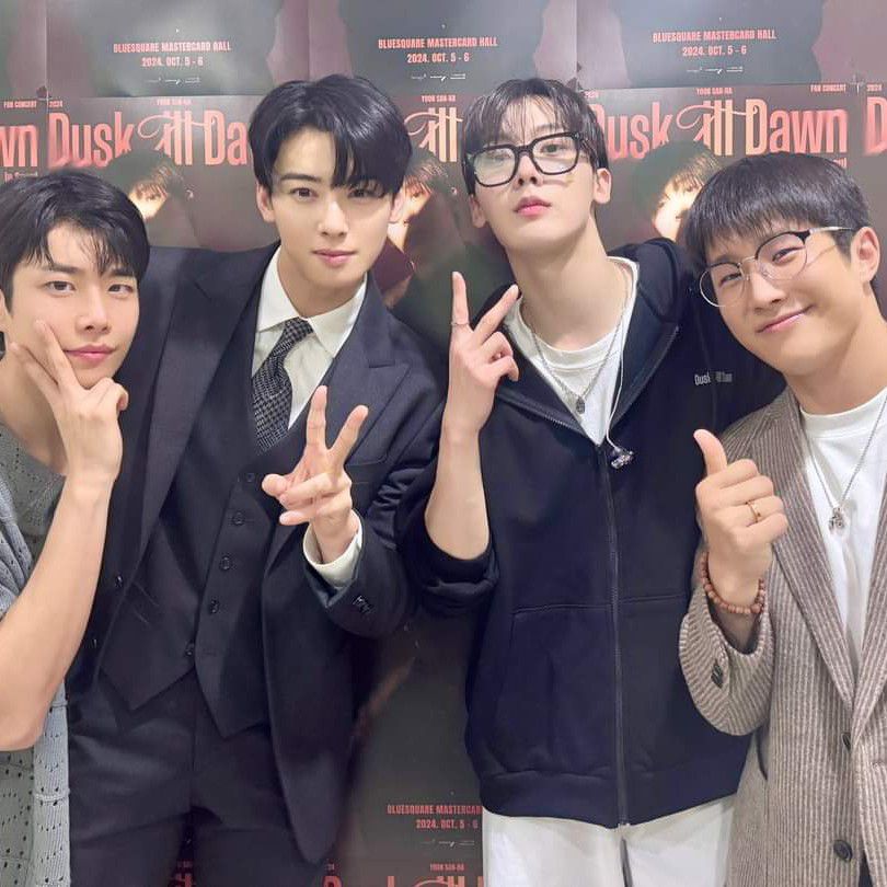 Latest photo of Jinjin (ASTRO)