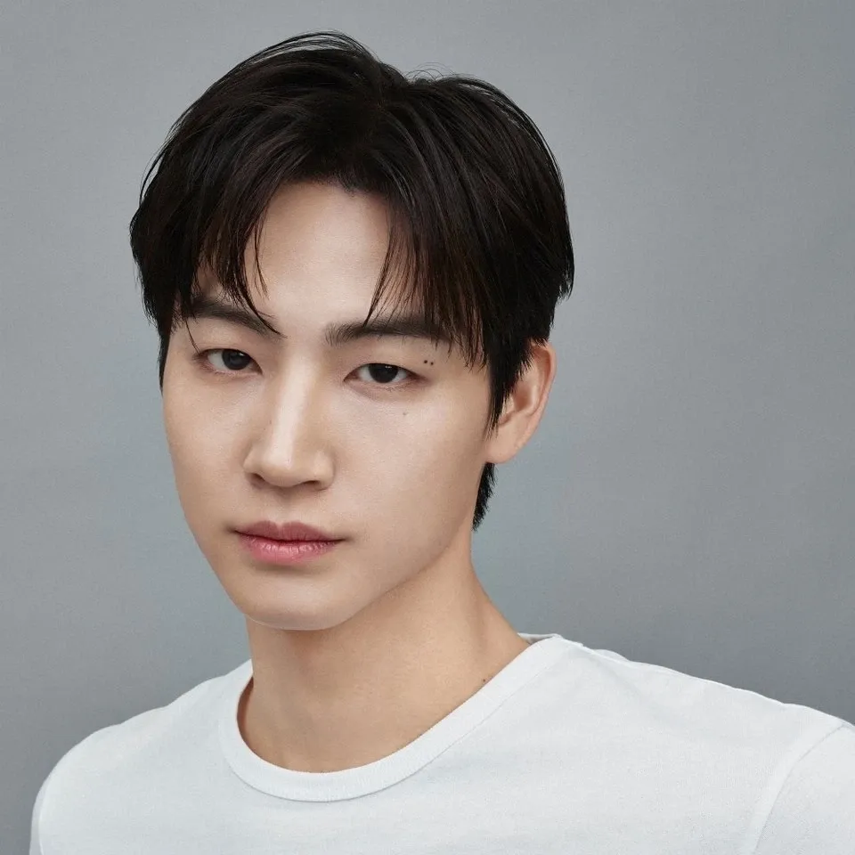 Recent activity shot of JAY B (GOT7)