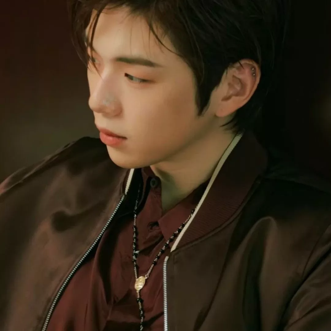 강다니엘의 비하인드 컷