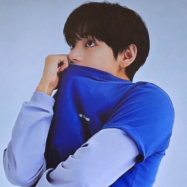 V (防彈少年團)粉絲拍下的瞬間