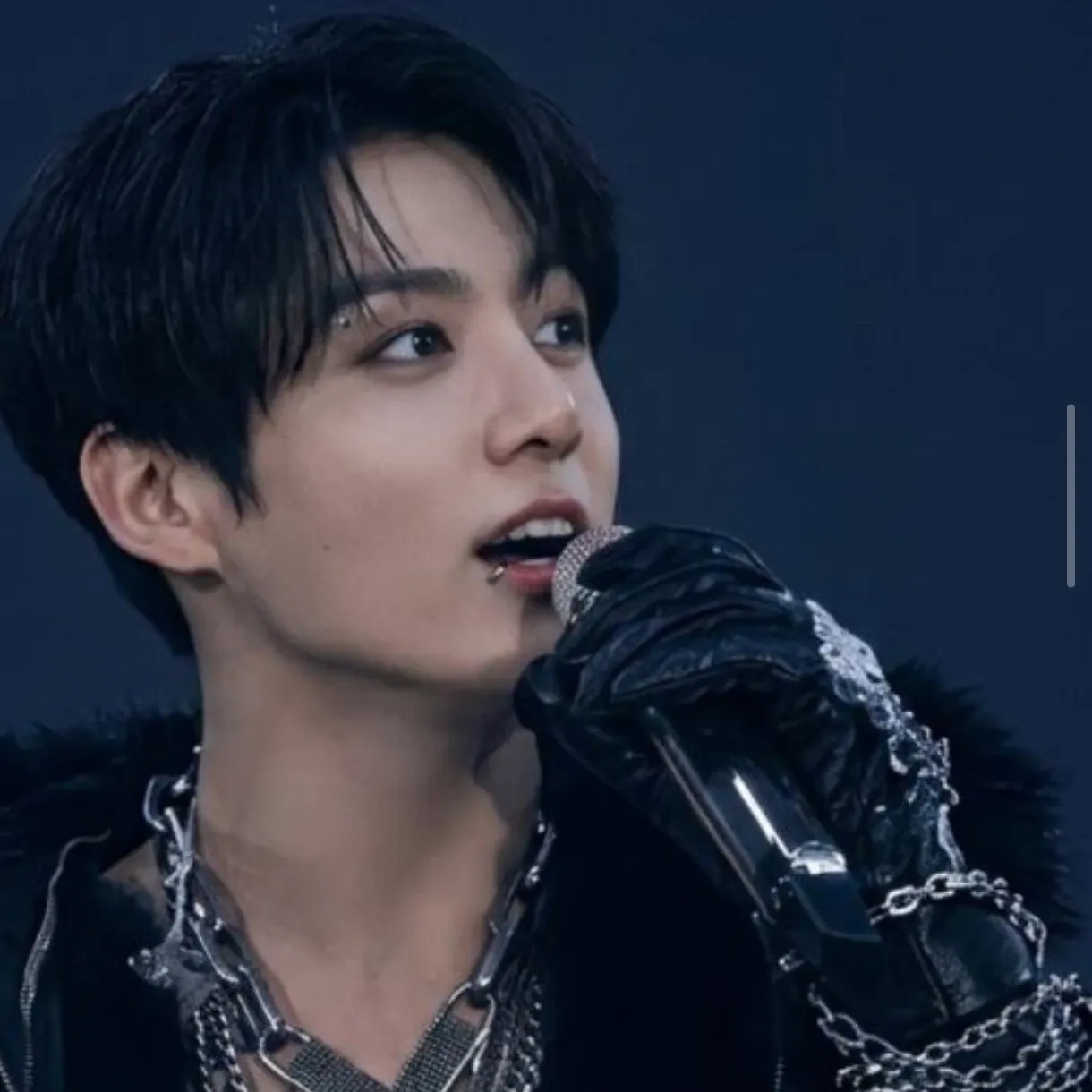 Momen yang diabadikan oleh penggemar Jungkook (BTS)