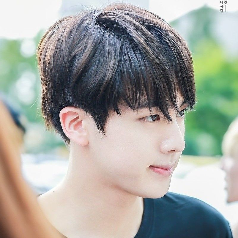 진 (방탄소년단)의 최신 사진