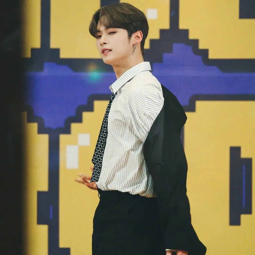 Recent activity shot of Lee Know (Stray Kids)