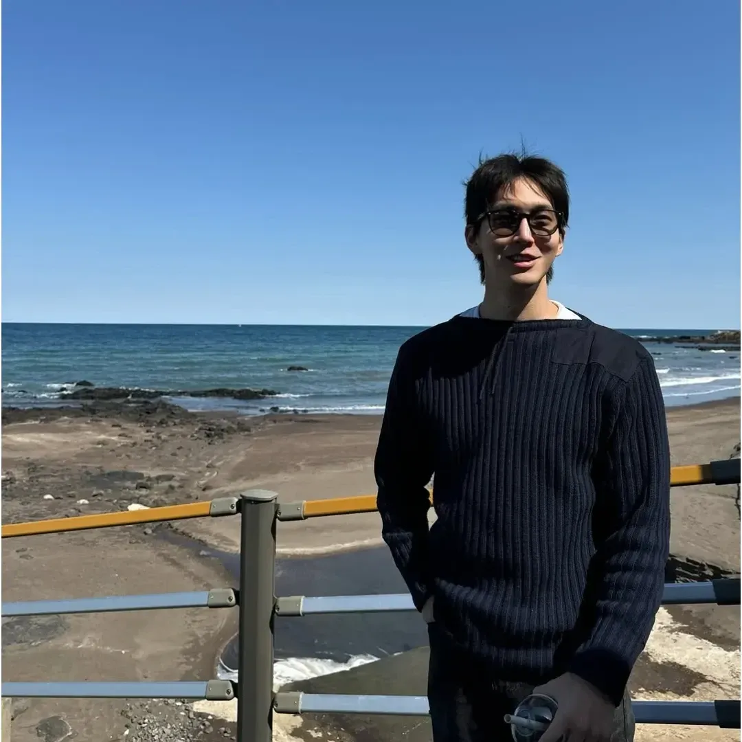 A moment captured by Shinwon (PENTAGON)'s fan