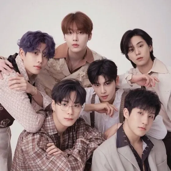 Behind-the-scenes cut of Jinjin (ASTRO)