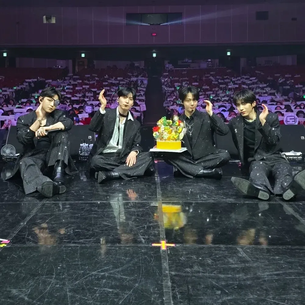 Recent activity shot of Seoho (ONEUS)