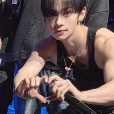 Latest photo of YOUNITE