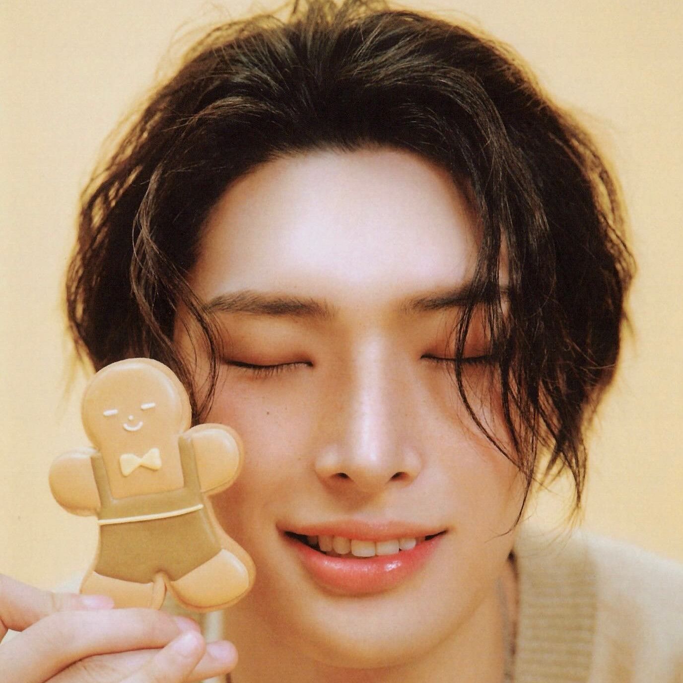 Behind-the-scenes cut of Mingi (ATEEZ)