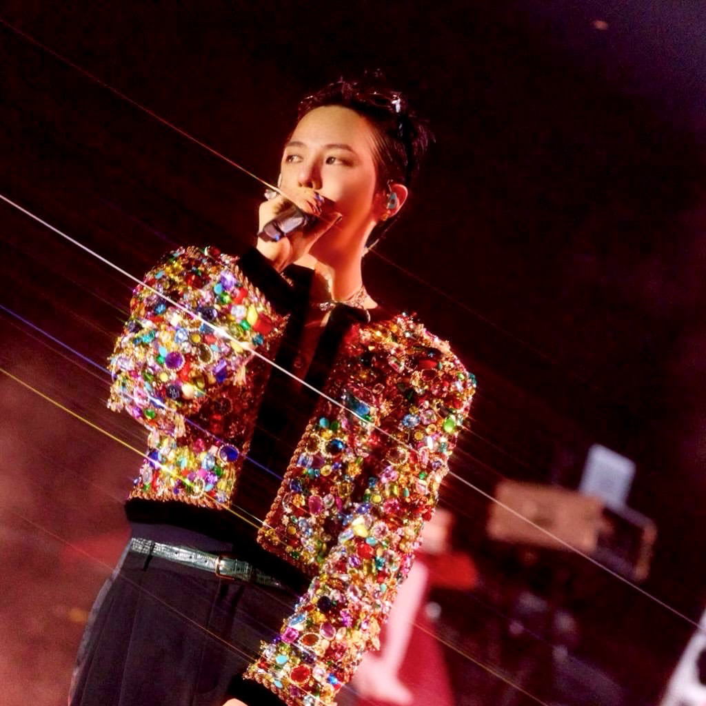 Behind-the-scenes cut of G-DRAGON (BIGBANG)