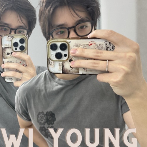 Latest photo of Hwiyoung (SF9)