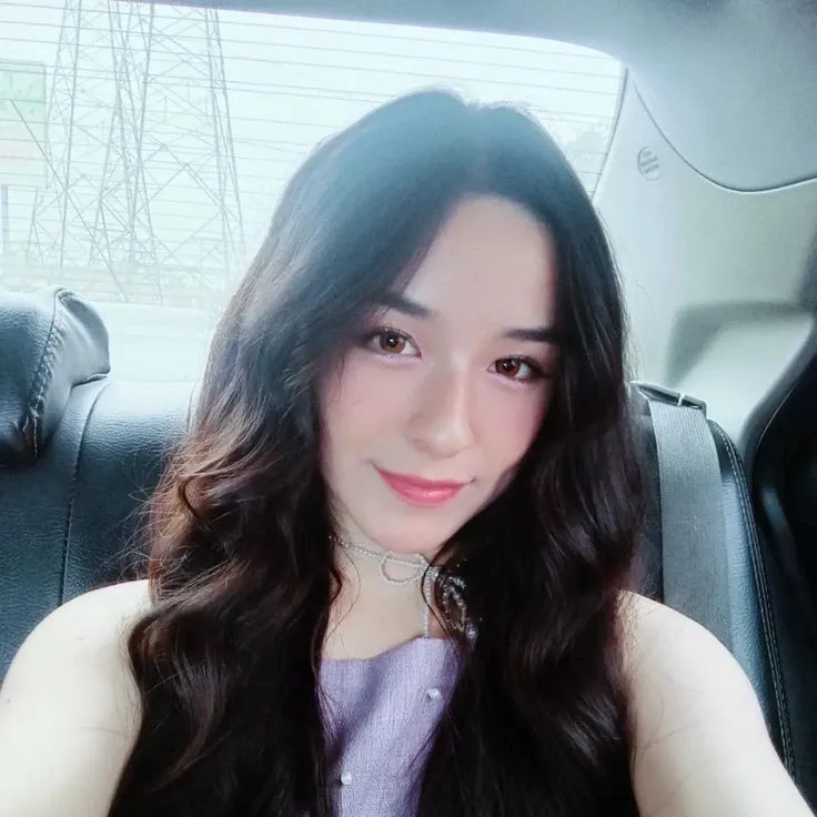 Behind-the-scenes cut of Rubi (BLINGONE)