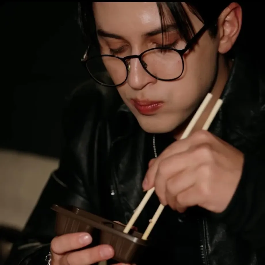 Latest photo of Alejandro (SANTOS BRAVOS)