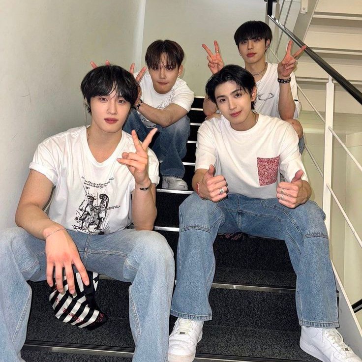 Behind-the-scenes cut of CIX