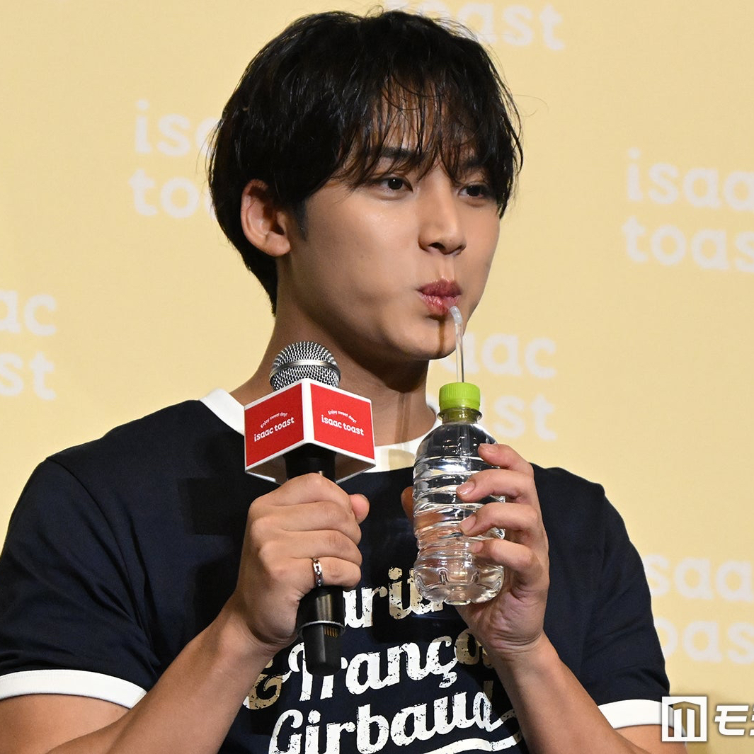 Recent activity shot of Mingyu (SEVENTEEN)