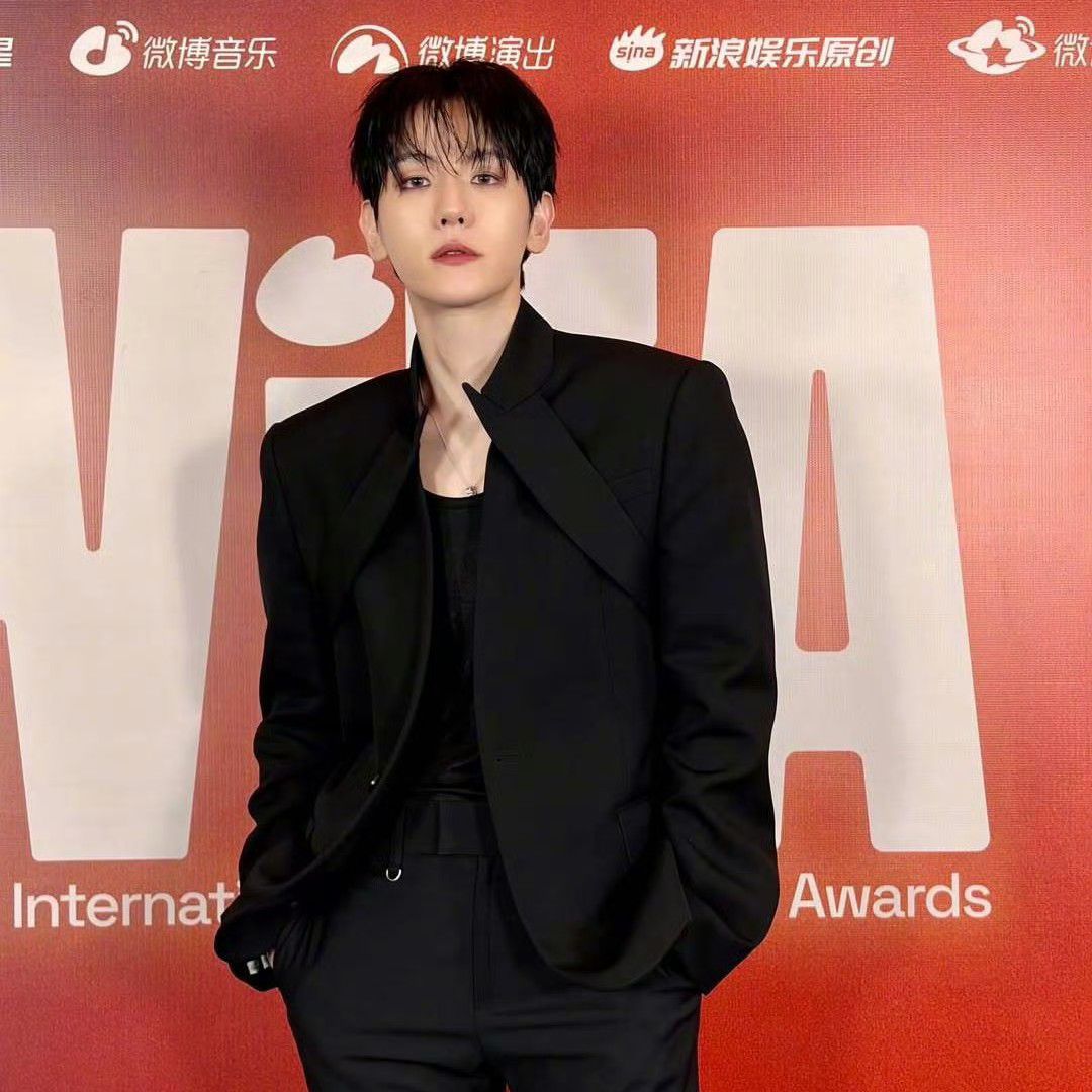 伯賢 (EXO)粉絲拍下的瞬間