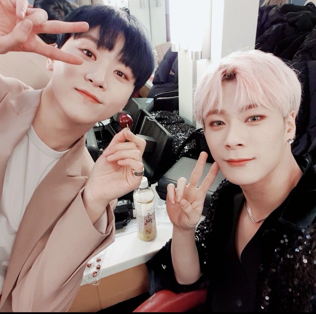 A moment captured by Moonbin (ASTRO)'s fan