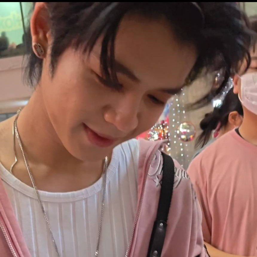 A moment captured by DORN (NexT1DE)'s fan