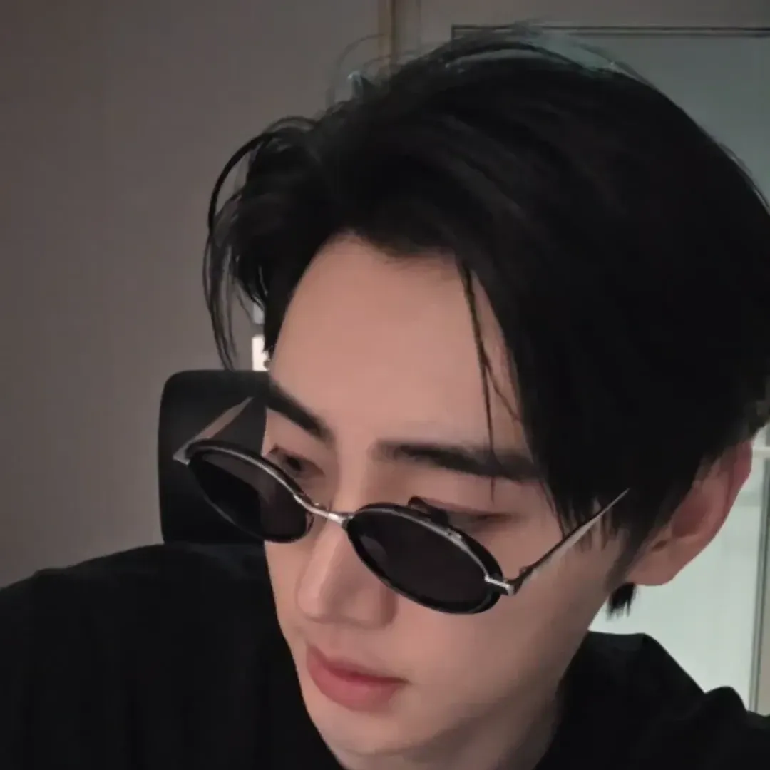 Momen yang diabadikan oleh penggemar Sunghoon (ENHYPEN)