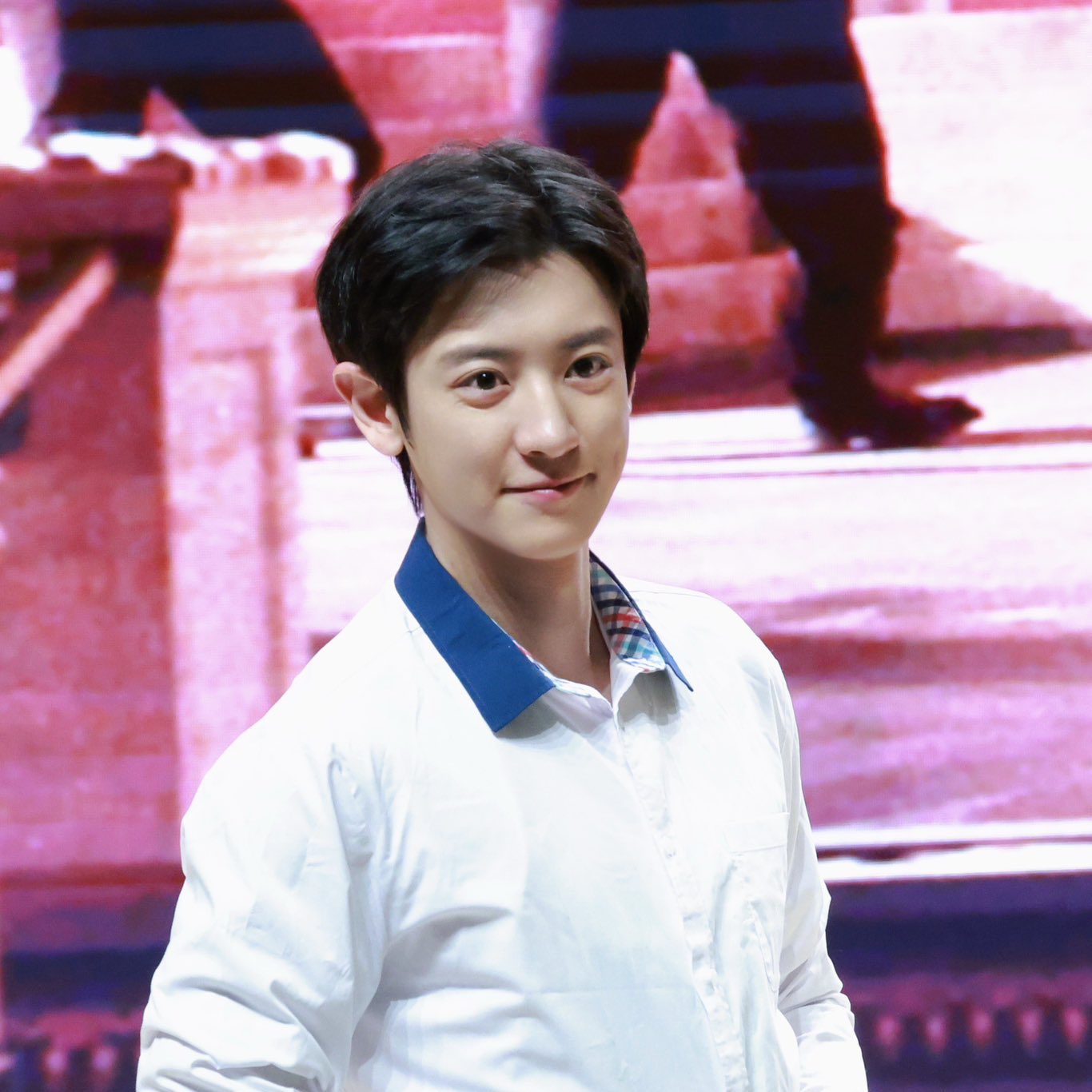 燦烈 (EXO)的最新照片