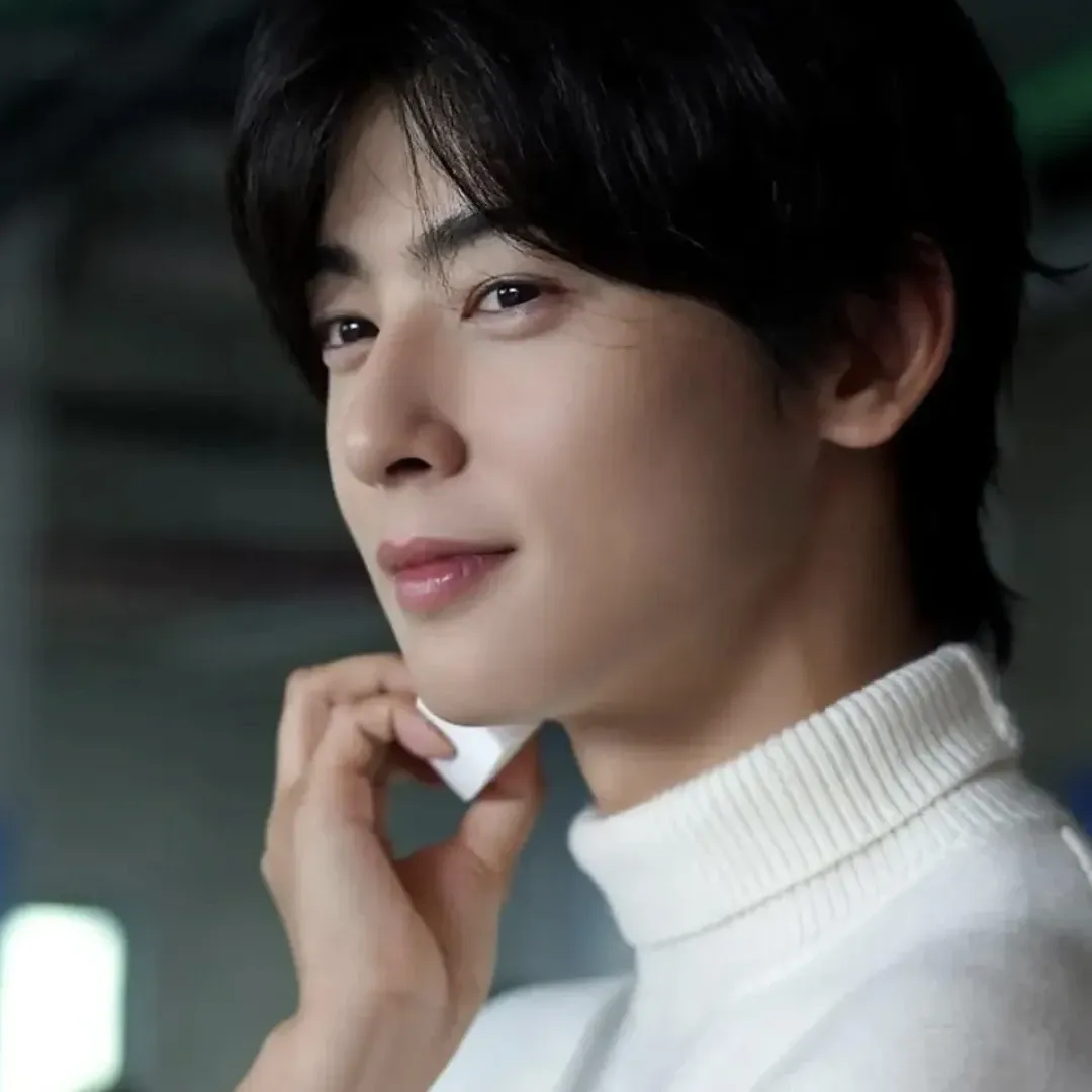 Recent activity shot of Eunwoo (ASTRO)