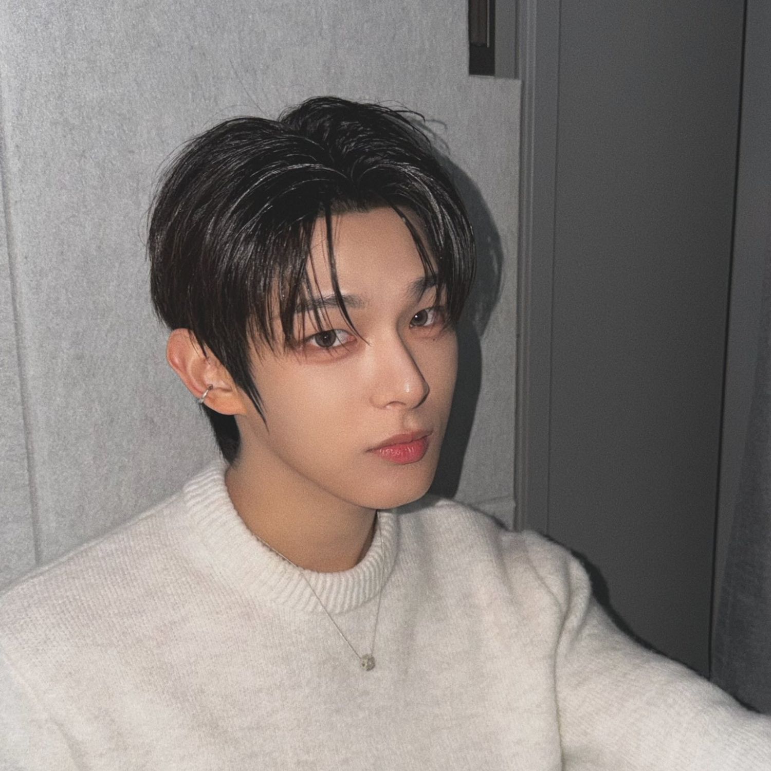 A moment captured by JL (AHOF)'s fan