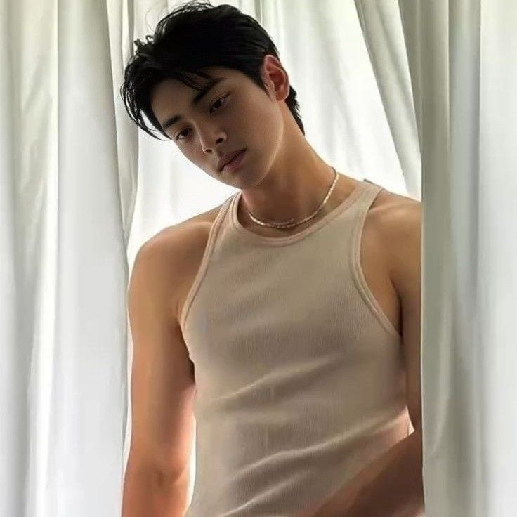 A moment captured by Eunwoo (ASTRO)'s fan