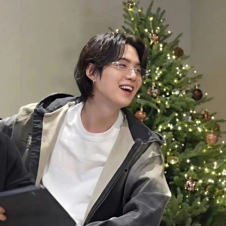 SUGA (BTS)の舞台裏ショット