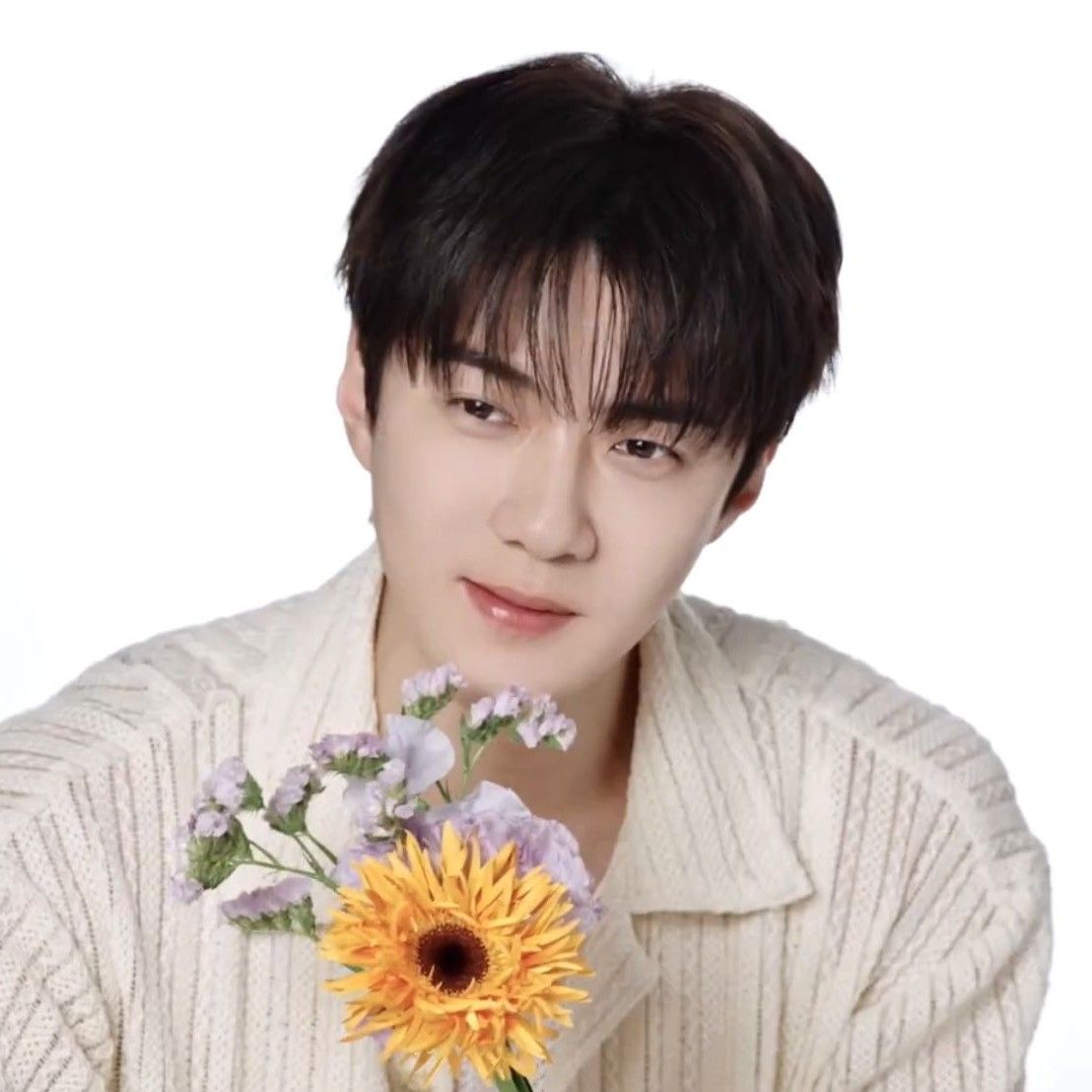Behind-the-scenes cut of Sehun (EXO)