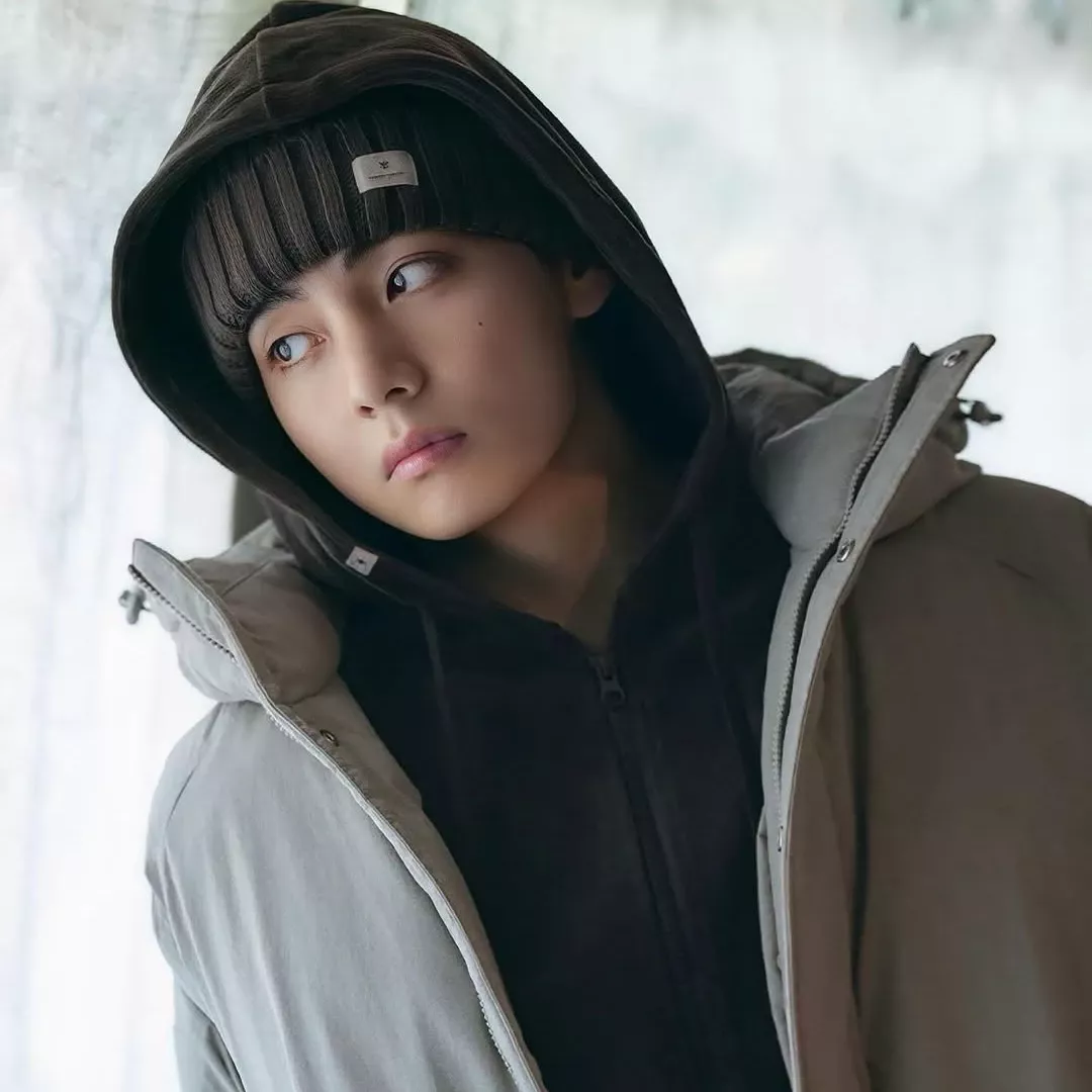 V (BTS)の最新写真