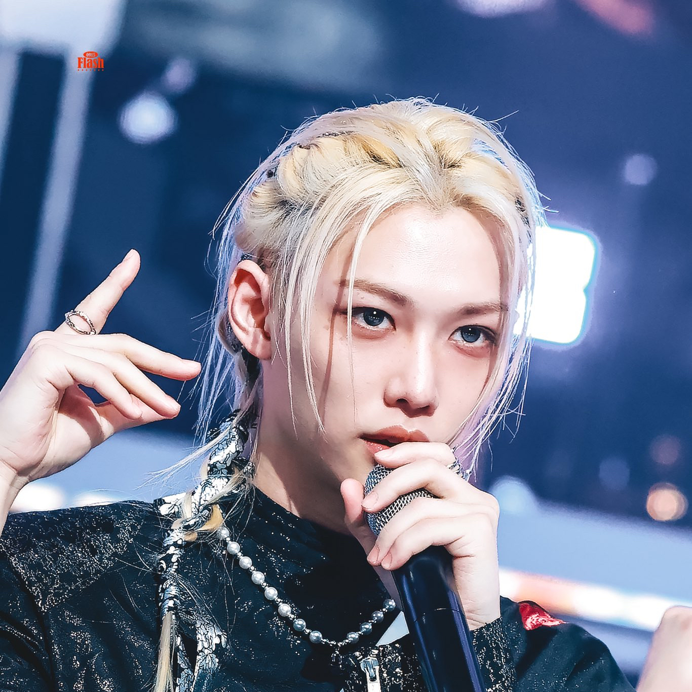 Behind-the-scenes cut of Felix (Stray Kids)