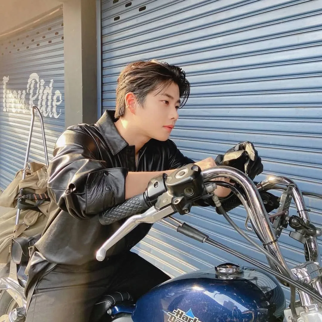 Recent activity shot of MJ (ASTRO)