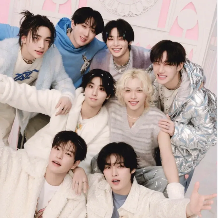 Stray Kids의 최신 사진