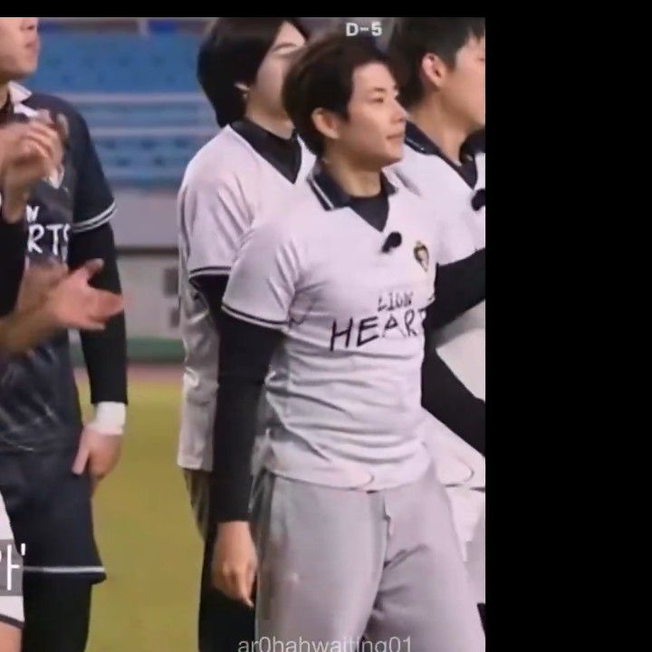 Latest photo of Jinjin (ASTRO)