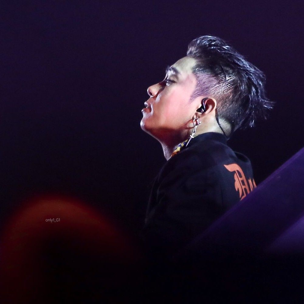 Recent activity shot of Eun Jiwon (SECHSKIES)