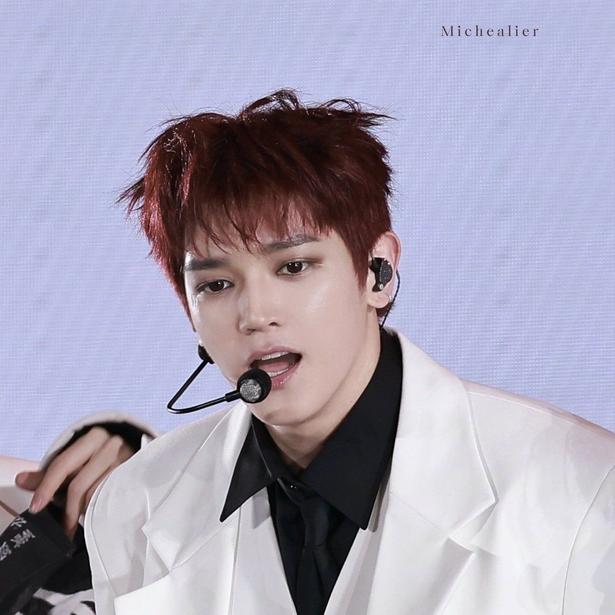 テヨン (NCT 127)の舞台裏ショット