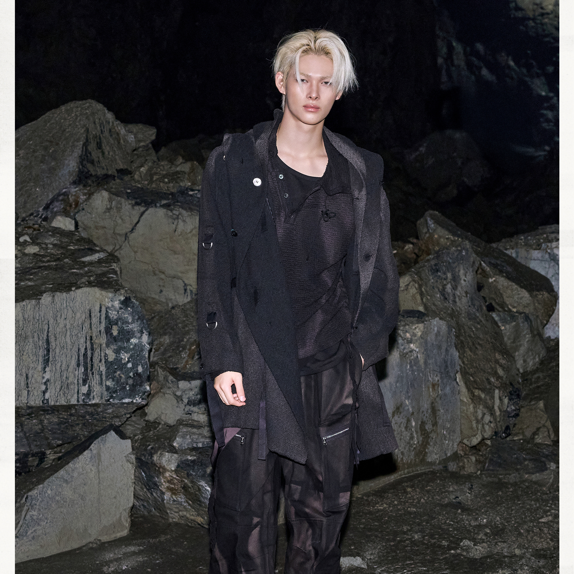 Foto terbaru NI-KI (ENHYPEN)