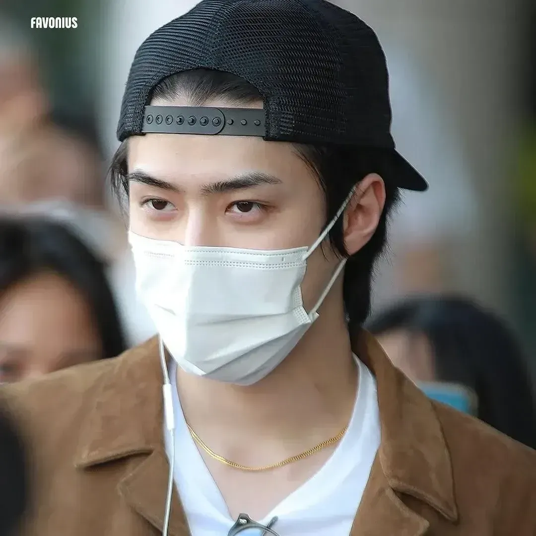 Behind-the-scenes cut of Sehun (EXO)