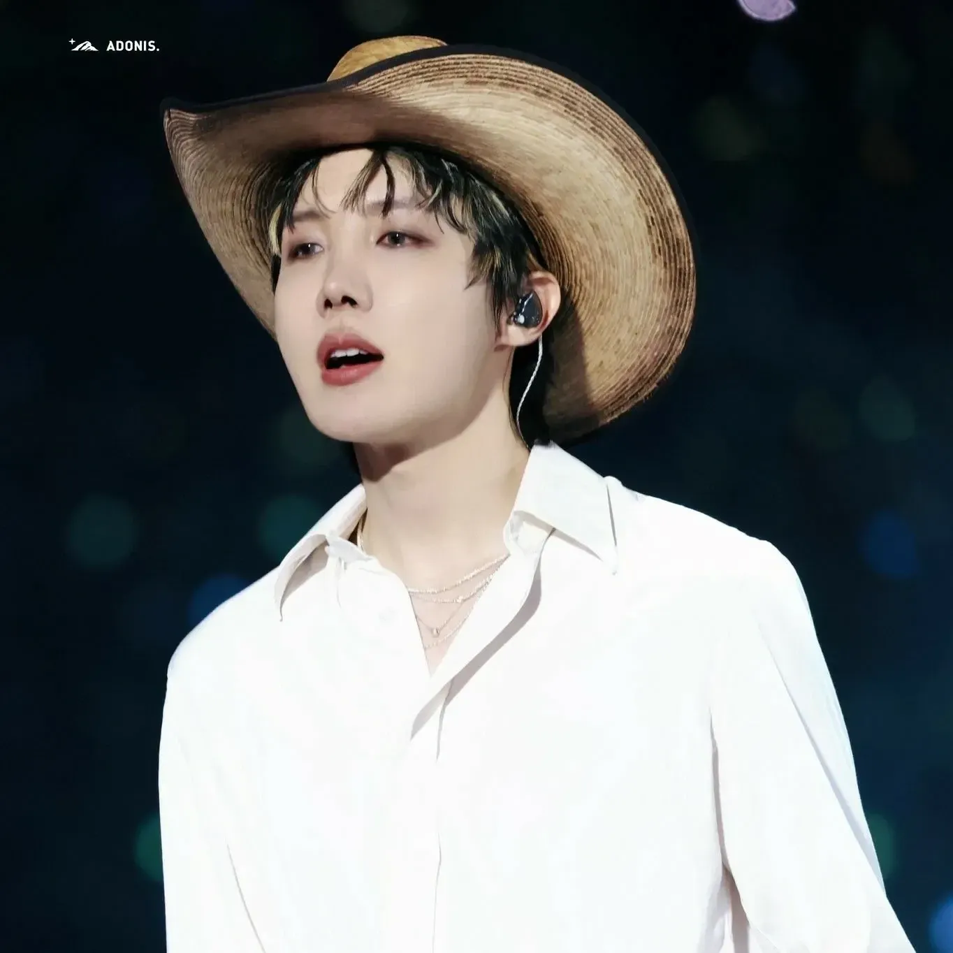 Foto aktivitas terbaru j-hope (BTS)
