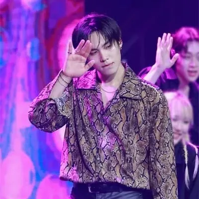 A moment captured by Rocky's fan