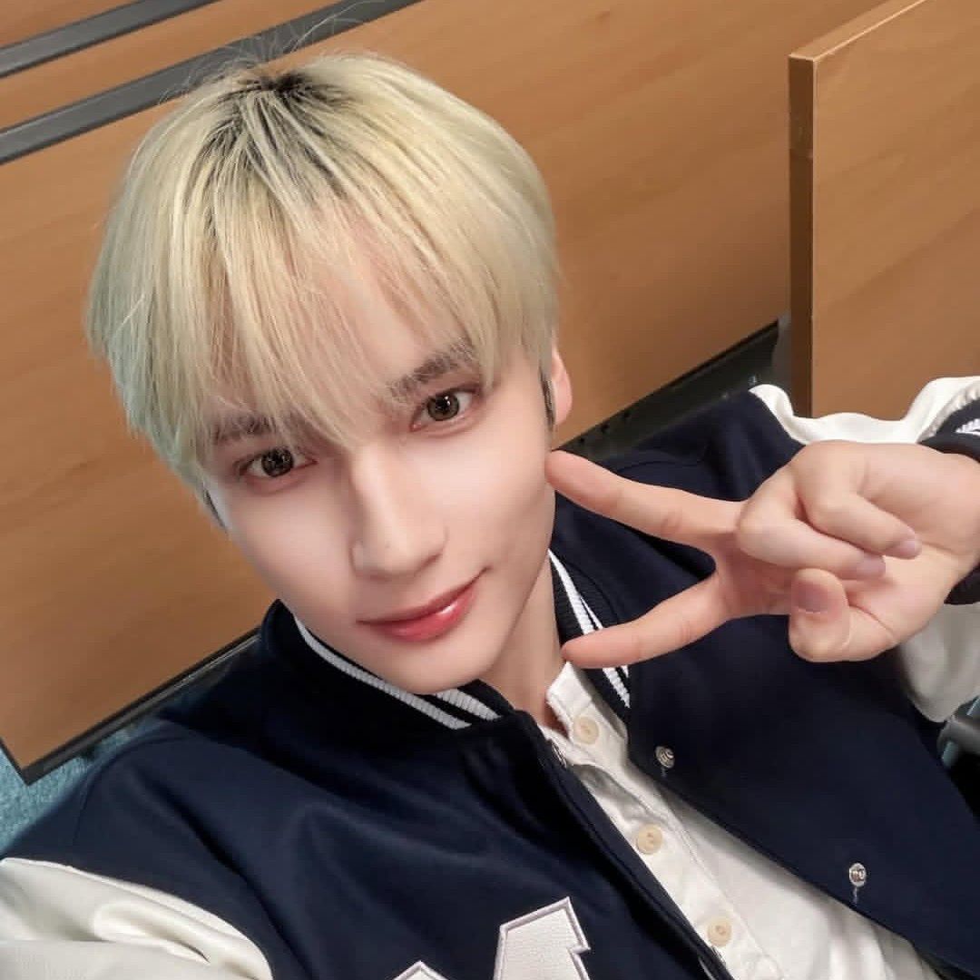 Foto terbaru HueningKai (TOMORROW X TOGETHER)