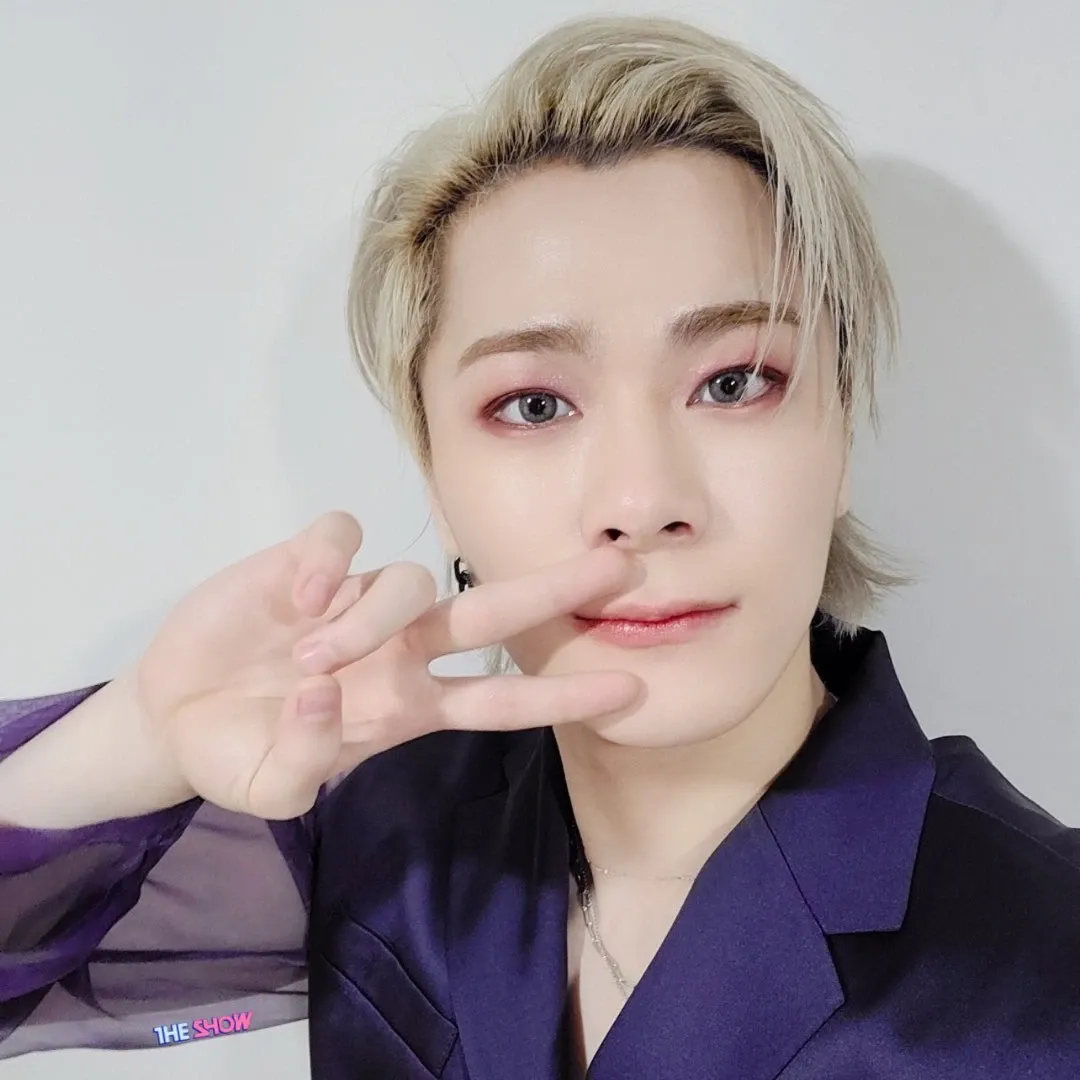 Latest photo of Moonbin (ASTRO)