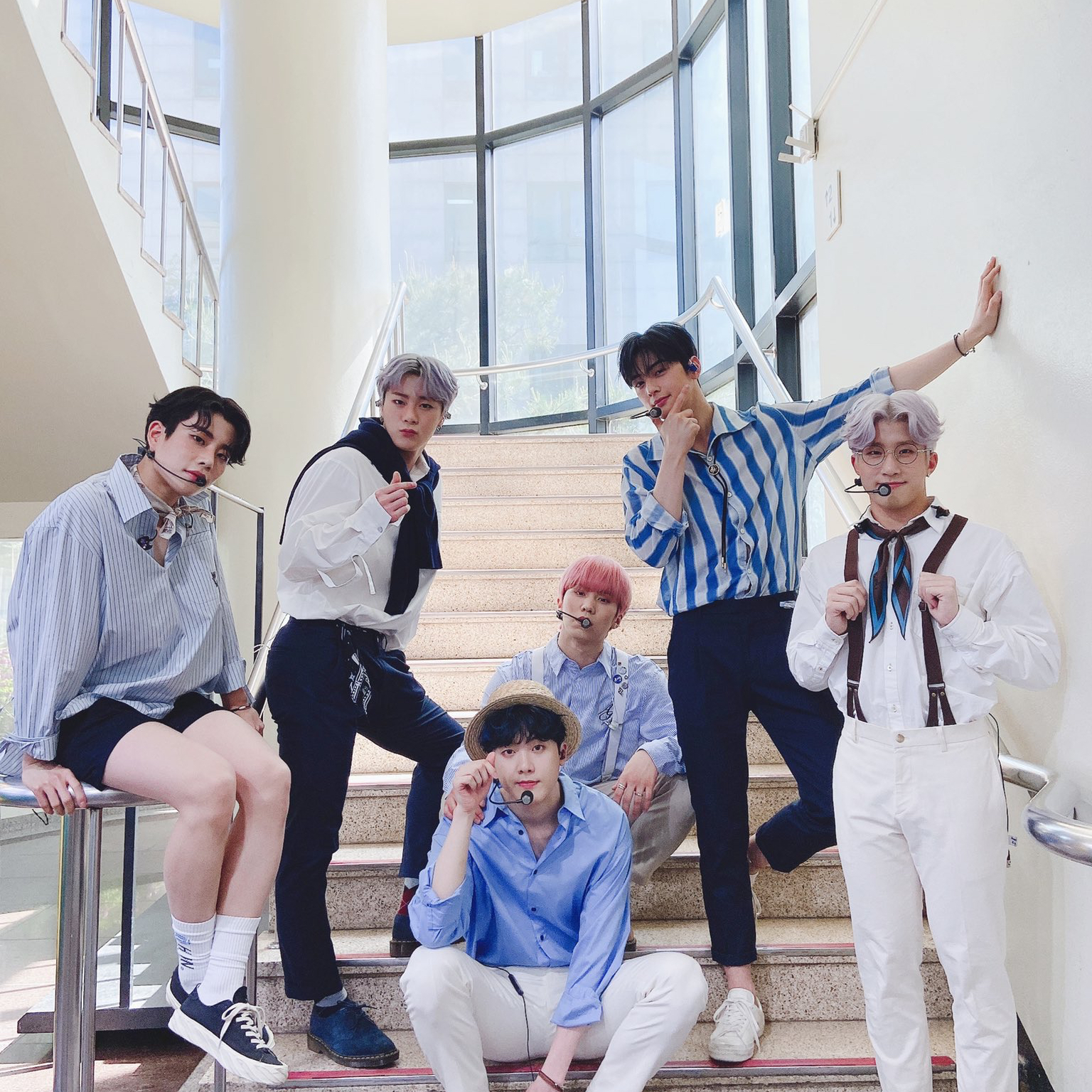 아스트로의 비하인드 컷