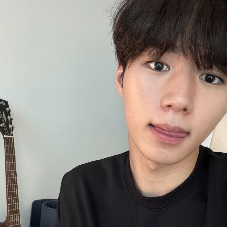 Recent activity shot of Kim Junseo (ALPHA DRIVE ONE)