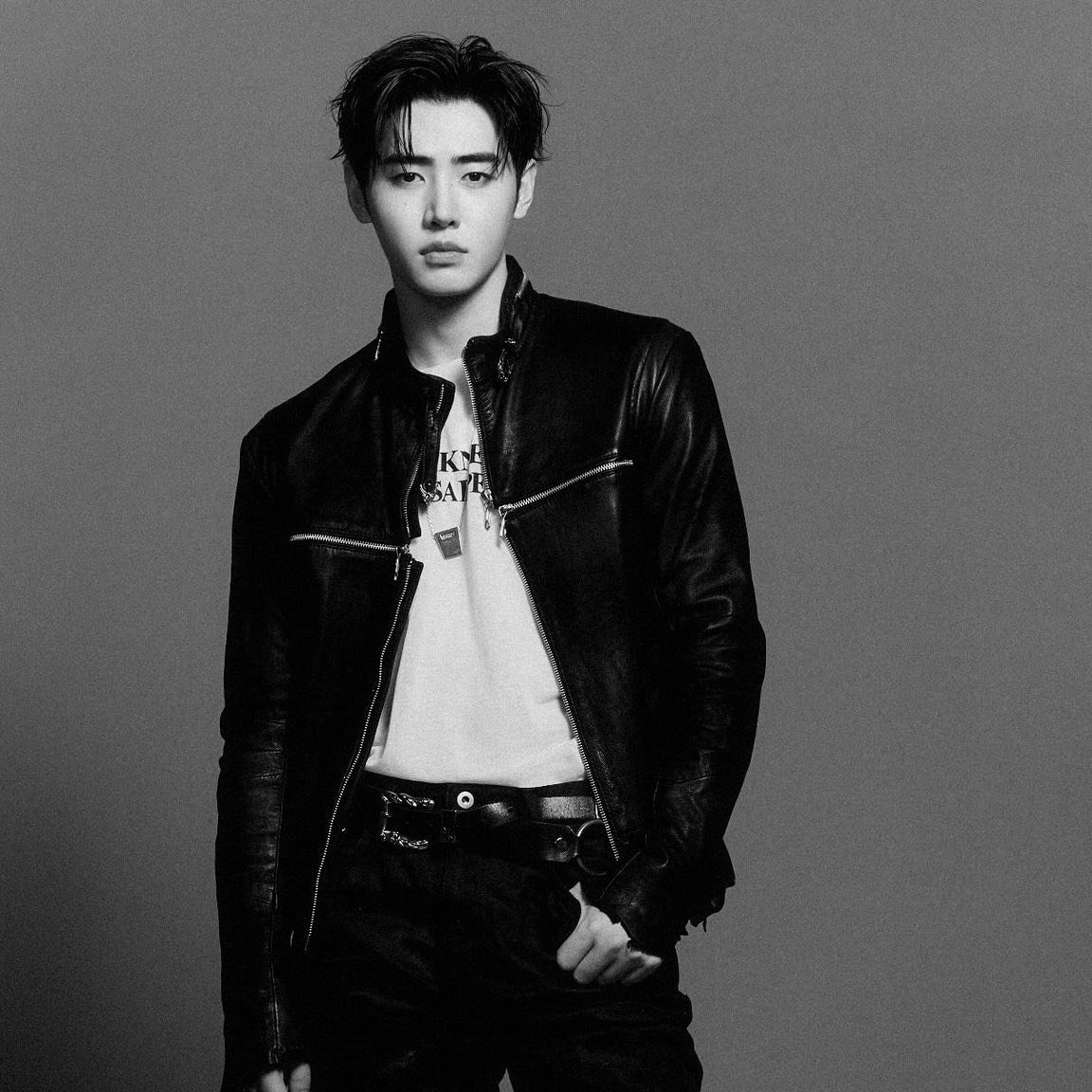 Foto terbaru Sunghoon (ENHYPEN)