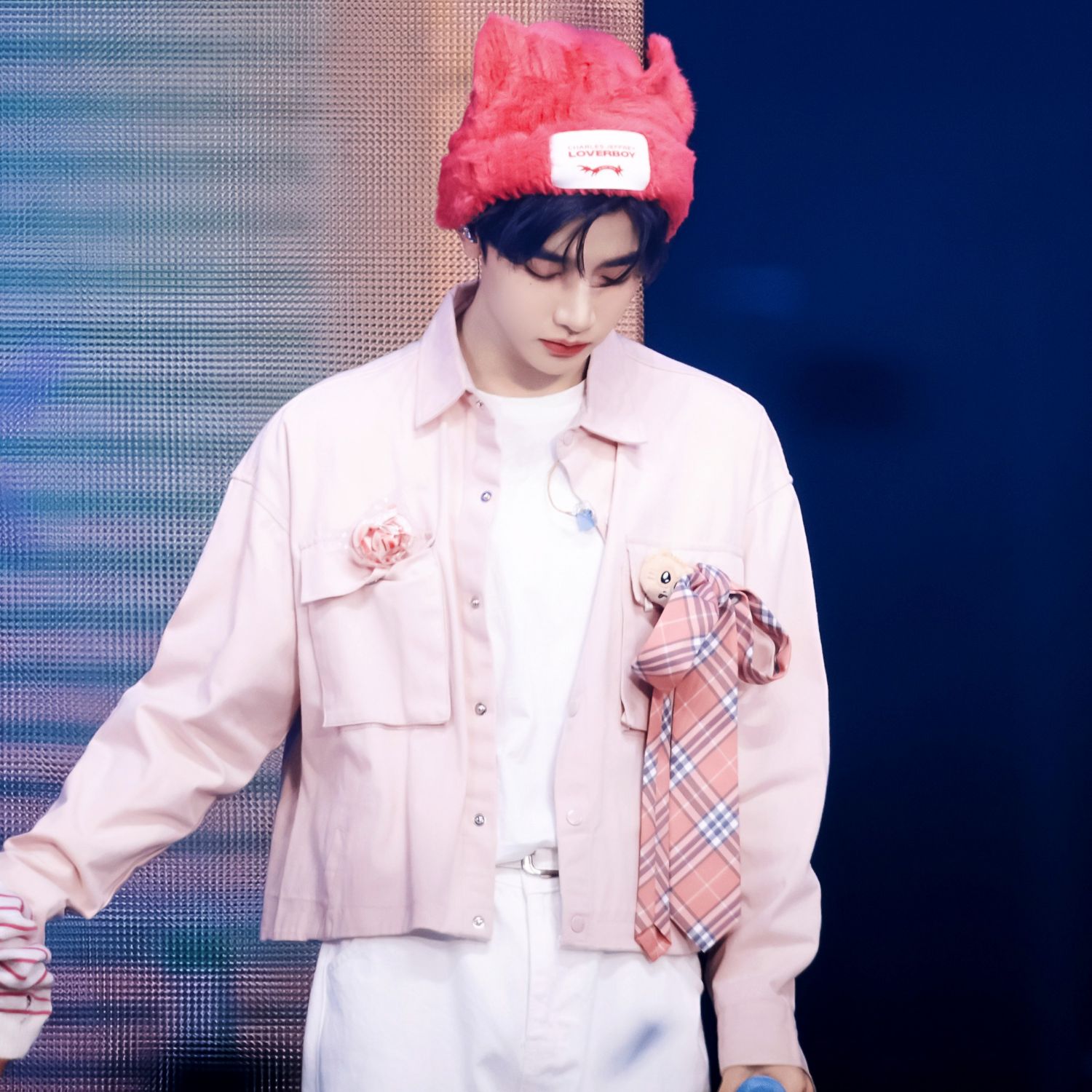 Behind-the-scenes cut of Zhang Hao